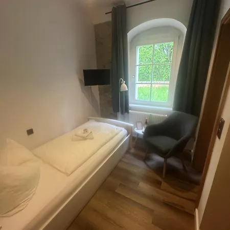 Hohe Reuth Hotel *